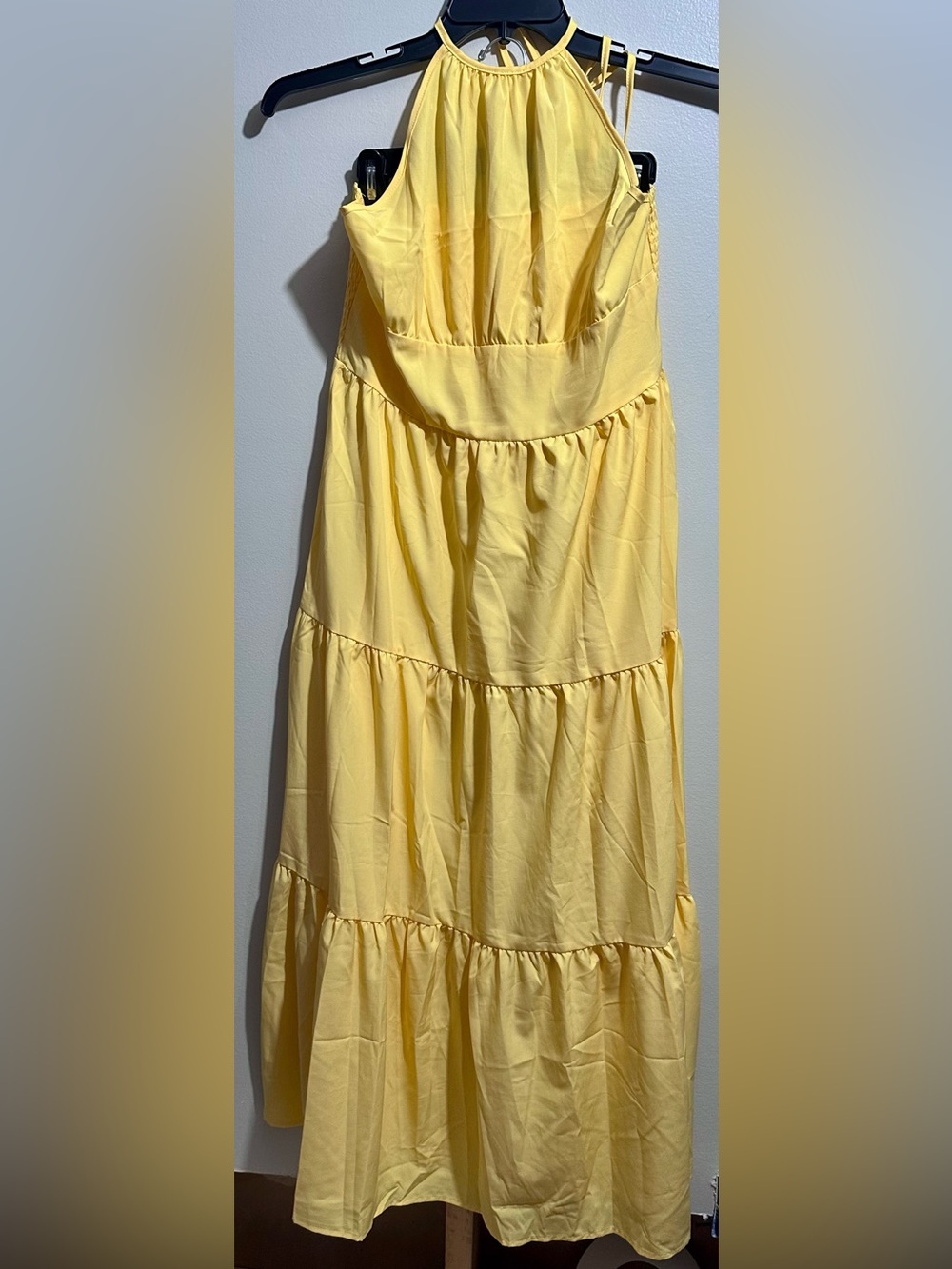 Yellow Tiered Halter Maxi Dress Size L Bright Yellow (1252)